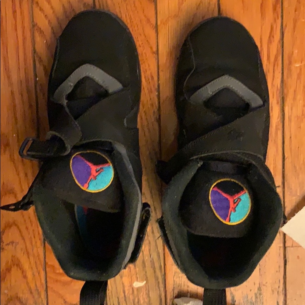 Jordan aqua kids size 2Y